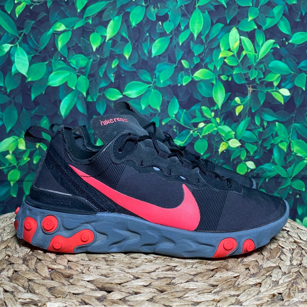 Nike react element 55 black red